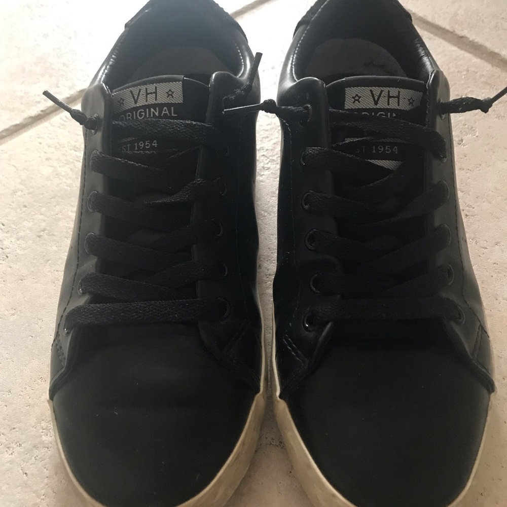 Like new Vintage Havana sneakers